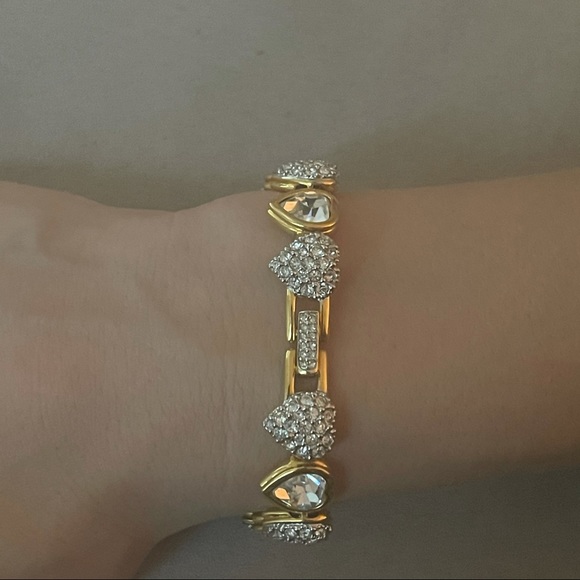 Swarovski Crystal Heart Link Bracelet - Picture 3 of 12